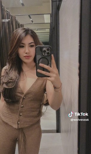 Mirror Mirror: Discover the Best Color for You