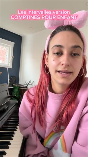 Belle petite façon de développer son oreille musicale! Pratiquer la reconnaissance d'intervalles peut être très utile pour repiquer des chansons par exemple. D'autres vidéo suivront avec les intervalles mineurs / augmentés / diminués. Have fun! 💫🤍 #musique #theoriemusicale #intervalles | Éléonore Lagacé