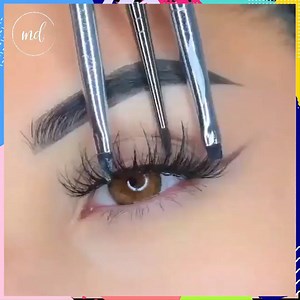 310K views · 3.3K reactions | Useful brow, liner & lip tutorials  By: @farahpromakeup | MetDaan Makeup | Facebook