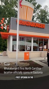 🍔 Whataburger has officially arrived in North Carolina! The new Whataburger in Gastonia on East Franklin Boulevard opened this morning. CEO Debbie Stroud was in Gastonia today to be part of the ceremony and promises even more locations in NC on the way. | WBTV News
