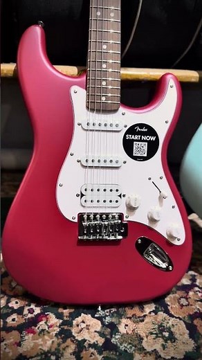 Squier Debut Series Stratocaster HSS Electric Guitar, Laurel FB, Dakota Red