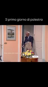 Il 17/01/1988 andava in onda la prima puntata di Casa Vianello, “Invito a cena”. Questa comicità manca tantissimo. E mancano anche loro ❤️ • #seriesenzaeta #podcast #serietvcult #casavianello #sandraeraimondo | Serie Senza Età - il podcast