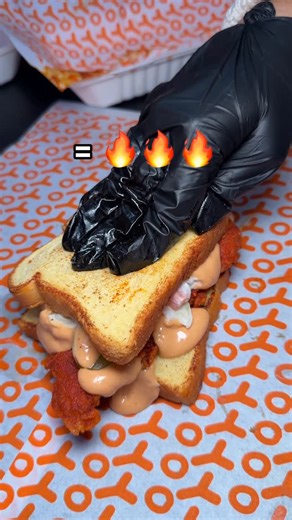 YoYo CHICKEN on Instagram: "We just make it look easy 😏"