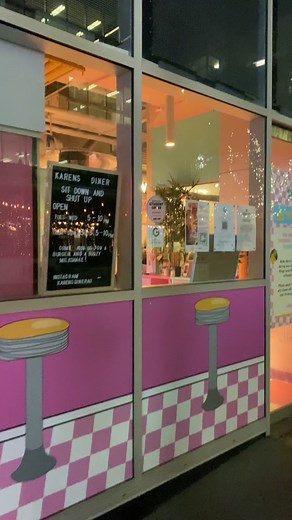 ⚠️ not for the easily offended Karen’s out there ⚠️ i want to speak to the manager🙎🏼 [Karens Diner, Sydney] #fyp #karensdinerau