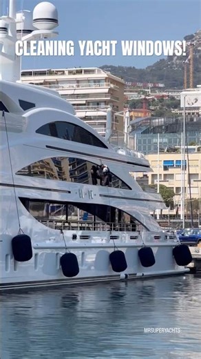 How To Clean Yacht Windows Like A Pro