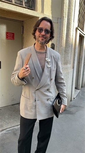 Guests and Streetstyle at Armani Milan Fashion Week Men 🇮🇹 #italy #milan #mfw