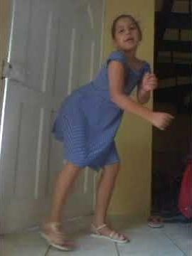 Niña baila dura de daddy yankee 😁