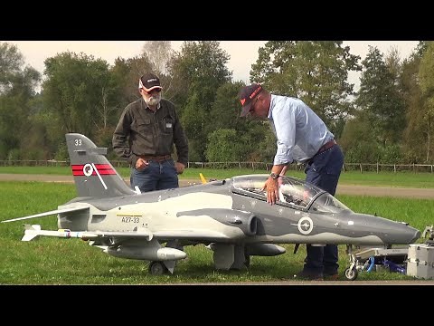 ROYAL AUSTRALIAN AIR FORCE RAAF BAE HAWK 127 RC TURBINE SCALE MODELL JET
