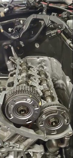 Mercedez Benz E350 - Engine time - timing chain #mercedes #mercedezbenz #mechanic