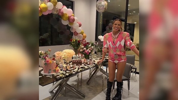 Kate Beckinsale stuns in daring birthday outfit