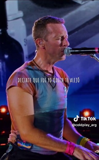 Live Performance of The Scientist by Coldplay in 4K at River Plate