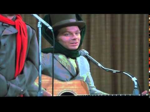 Laverne & Shirley Songs: Lenny & Sqiggy's Christmas Song