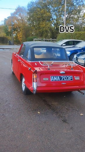 Herald sold between 1959-1971. Over half a million Triumph Heralds were produced during its production run from 1959 to 1971. A total of over 500,000 sold, including all variants like the 948, 1200, 12/50, and 13/60 models, van and saloon and estate. Successful production and sales in countries like Australia, India, Belgium, Ireland, Italy, Malta, New Zealand, Peru, the Philippines and South Africa. Are you from one of these countries and nostalgic about this car? Do let me know, it's always go