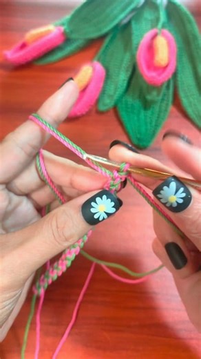5.6K views · 34 reactions | Easy crochet rope 臨臨 Perfect for beginners, wanna see the full tutorial? #fblifestyle #crochetrope | Larissa Crochet | Facebook