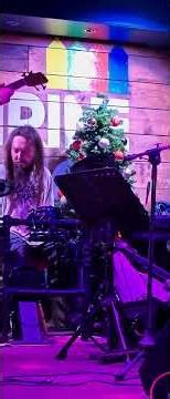 Big Norm & his open mic night Marine Music🆑every Sunday, come on down, try it your way. #livemusic.