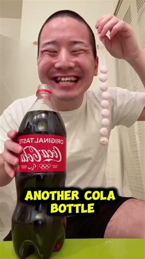 What happens If You Drop Mentos Into Cola And Aim It At Your Mouth? 😳🥤