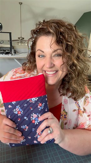 302K views · 6.4K reactions | Yall asked… so here you go! Here is a zippered iPad sleeve that you can make from @Dollar Tree items for under $5! It’s super cute and super beginner friendly - what are you waiting for?? 珞珞珞 #sewingproject #sewingdiy #dollartreehacks #dollartreediy #budgetfriendly #hobbies #beginnersewing #learntosew #ipadcase | She Sews Seams | Facebook