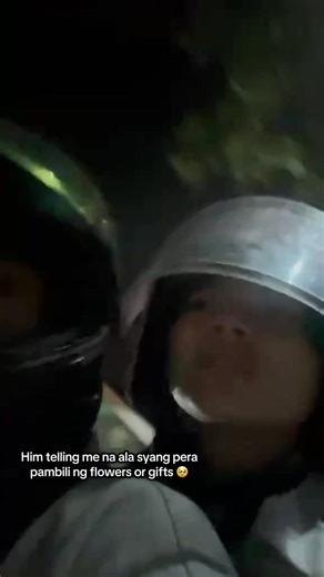 No words can describe how this man makes me feel special everyday. Sabi ko sakanya ayos lang kahit wala ang mahalaga magkasama kami tas sabi mya di daw ba ako naiinggit sa iba na may bulaklak na bat ako daw wala, why would I be jealous sakanila ikaw palang panalo nako. Thank you for always finding a way to make me happy love! I promise you IKAW LANG AT WALA NG IBA PA ILYSM 😘❤️@Jazez #fypp #couple #bf