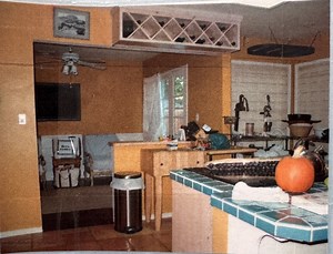 Photos show interior of Scott Peterson’s home, him in prison