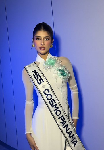 A beautiful moment of friendship, as Miss Cosmo Panama 2025 @Italy Mora 🌙 gracefully shines in the Vietnamese áo dài - a true symbol of cultural pride. Tech-shion Show See Now Scan Now by @Zalopay and @Miss Cosmo Vietnam Áo dài by Áo Dài Song Toàn #MissCosmo #Zalopay #SeeNowScanNow #SongToan #ThuThiemRiverstage