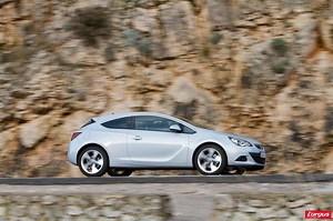 Essai de l'Opel Astra GTC 2.0 CDTi 165 FAP Sport (2011)