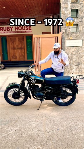 Rajdoot 1972 legendary bike 175cc 😱. Legendary bike 🤯. #trending #shorts #rajdoot