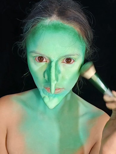 Wicked Witch Halloween Makeup Tutorial