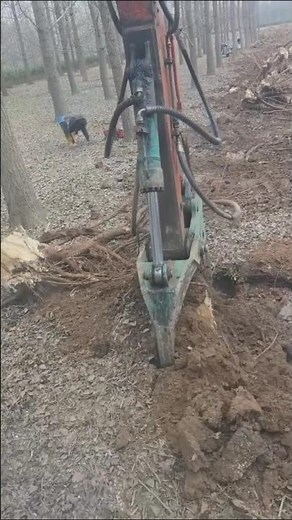 TREE ROOT REMOVAL MACHINE