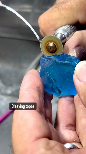 2K views · 25 reactions | A very nice technique for carving gemstones...