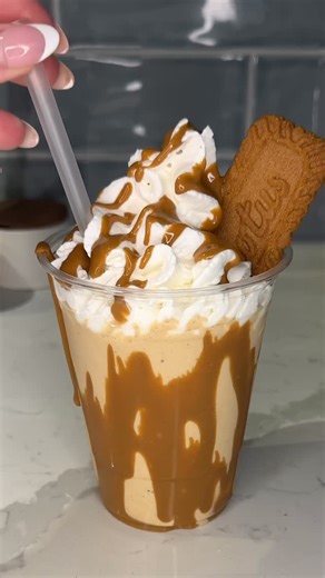 Ashley Markle | viral lotus biscoff milkshake recipe 🍪🥛 Ingredients: 6 @lotusbiscoffus cookies Biscoff creamy cookie butter 2 cups vanilla ice cream 1/3... | Instagram