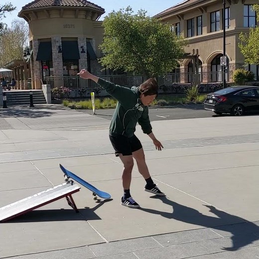 How To Skate A Kicker Ramp Part 1 (Skate Basics by Jason)