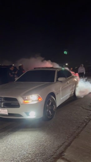 Dodge charger R/T does a burnout