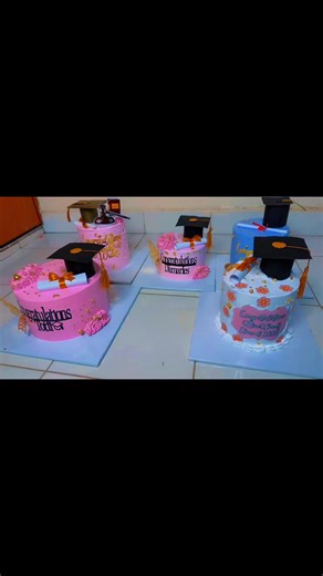 Our graduation cake assembly 😊🎀🌸.You can trust us to make your Graduation ceremony memorable and special. You deserve to celebrate your milestone with a beautiful yummy cake.Dm / call ☎️ 0.7.1.1.5.4.9.7.6.4 to place your orders 🌸🎀Karibu sana Choco Cake World ,, sweet Moments in Every Bite ☺️#graduationcake #graduationcakeideas #cake #kilimani #kitisuru