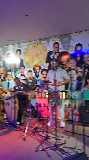 LAS MEJORES OFERTAS MUSICALES EN LA CASA DE LOS BAILADORES, MUSICA BAR & LOUNGE.. ABRIMOS LUNES Y MIERCOLES A SABADO CON MUSICA EN VIVO... SEMANA DEL 24 AL 29 DE NOVIEMBRE 2025 LUNES 24 DE NOVIEMBRE, SALSA PA' EMPEZAR, LA SEMANA BAILANDO SALSA, CON LA MUSICA EN VIVO DEL CONJUNTO CON JOSE LUIS DE JESUS PAPACHU. CLASE DE BAILE POR JOSE REYES DE ESSENCE A LAS 8:30PM MIERCOLES 26 DE NOVIEMBRE, BAILABLE SALSERO, VISPERA DE ACCION DE GRACIAS, CON LA MUSICA EN VIVO DE ROBERT BURGOS Y LA K-TIMBA, ADEMAS