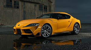 2021 Toyota Supra 2.0's Little Engine Barely More Fuel-Efficient Than 3.0's Bigger One
