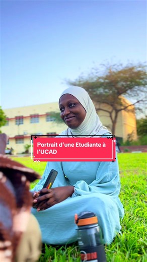 Quand l'art rencontre le courage sur le campus de l'UCAD. 🎨✨ J'ai croisé @👑مريم~ et elle a accepté de poser pour moi. En plus d'étudier, elle est entrepreneuse ! Une superbe rencontre. Regardez sa réaction à la fin ! 🎥:@ALK_photographe @Le NATURALISTE TD @mhmd_nabi_diop #pourtoi #UCAD #CampusLife #Portrait #EngagementÉtudiant