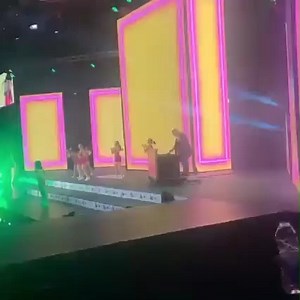 When your DJ rider is a table 🤦 | Mixmag