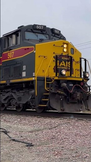 IAIS 507 leaving the grain elevator! #iowa #railroad #iowainterstate #train #railfan #graintrain