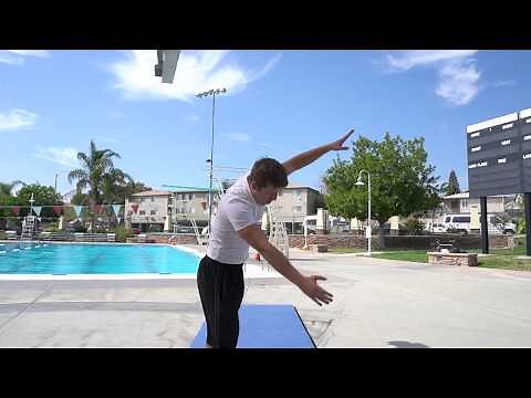 How to do front flip half twist free 5121d (Springboard Diving Strategies Tips Tutorial)