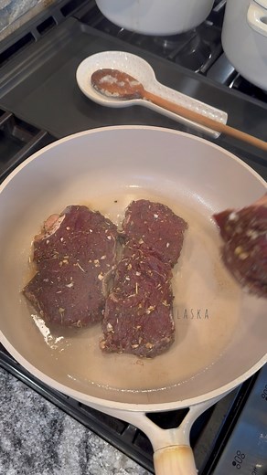 25K views · 1.2K reactions | Moose Steak 數 for dinner. Sharing my marinade recipe. #filipinainalaska #filipinanurseinalaska #moose #steak #dinner #Alaska #alaskalife #alaskaliving #homecooking #homecooked #Homeandgarden #filipino #ilongga #steakmarinade #marinade | Filipina Nurse in Alaska CrevistonCreations | Facebook