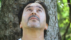 NORKANE rend un bel hommage au groupe AFOUS (Afus). (Ay aḍu i d-isuḍen). Chant & guitare acoustique: Norkane Basse: Yassine Elbey Guitare Électrique & claviers: Amine Hamerouch (Aminoss) Percussions: Youva Ouan Studio d'enregistrement: Fontaine musique Prod Prises de vues, montage et moyens techniques: Taddart télévision | Taddart télévision