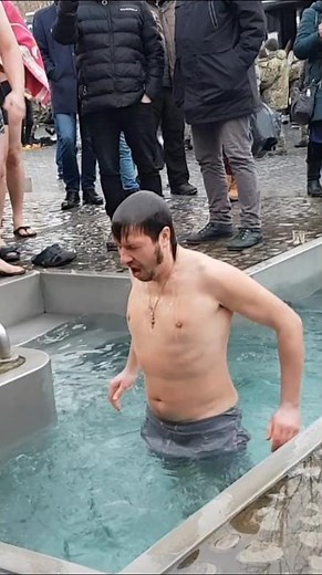 ICE HOLE BATHING #497 / SWIMMING WINTER 2025