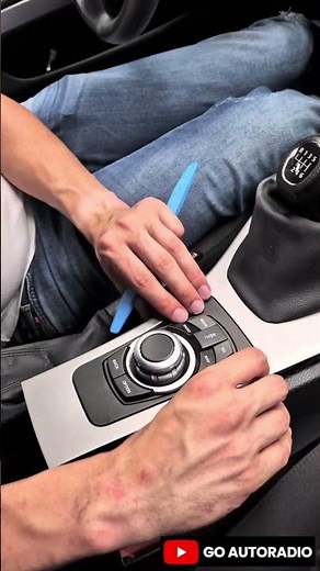 Installing a screen for a BMW 3 series E90