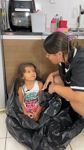 1.5M views · 16K reactions | Nossa empregada trouxe uma criança pro serviço e escondeu dentro do lixo pra gente não ver ! | Karyn Histórias | Facebook