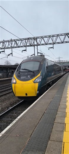 Class 390 Pendolino Avanti West Coast 390047