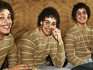 62K views · 202 reactions | Three twin brothers separated at birth meet by chance at 19!樂They were raised in different families unaware of each other's existence. 19 years later they met by chance‍‍‍類What was their reaction?➡️路‍♀️Learn more and check their photos in the comment box below⬇️⬇️⬇️ | About Everything | Facebook