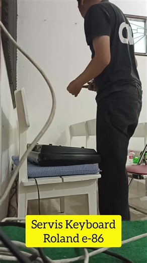 Servis roland e-86. Pembersihan karet tuts keyboard roland e-86 #serviskeyboard #rolande86
