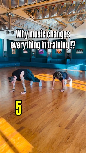HIIT the Beat - Training App on Instagram: "👉🏻 Music-driven workouts that don’t feel like training. Move. Flow. Repeat."