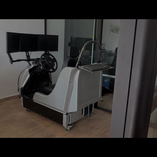 Simulateur de conduite moderne à Cerci Auto-École