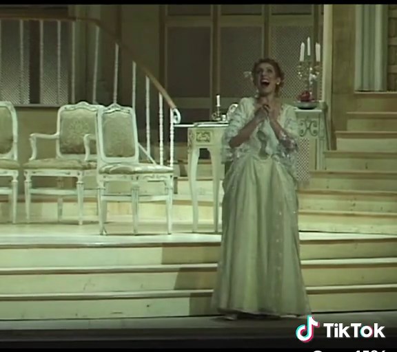 Nazlı Deniz Boran's Stunning High F in Una Voce Poco Fa